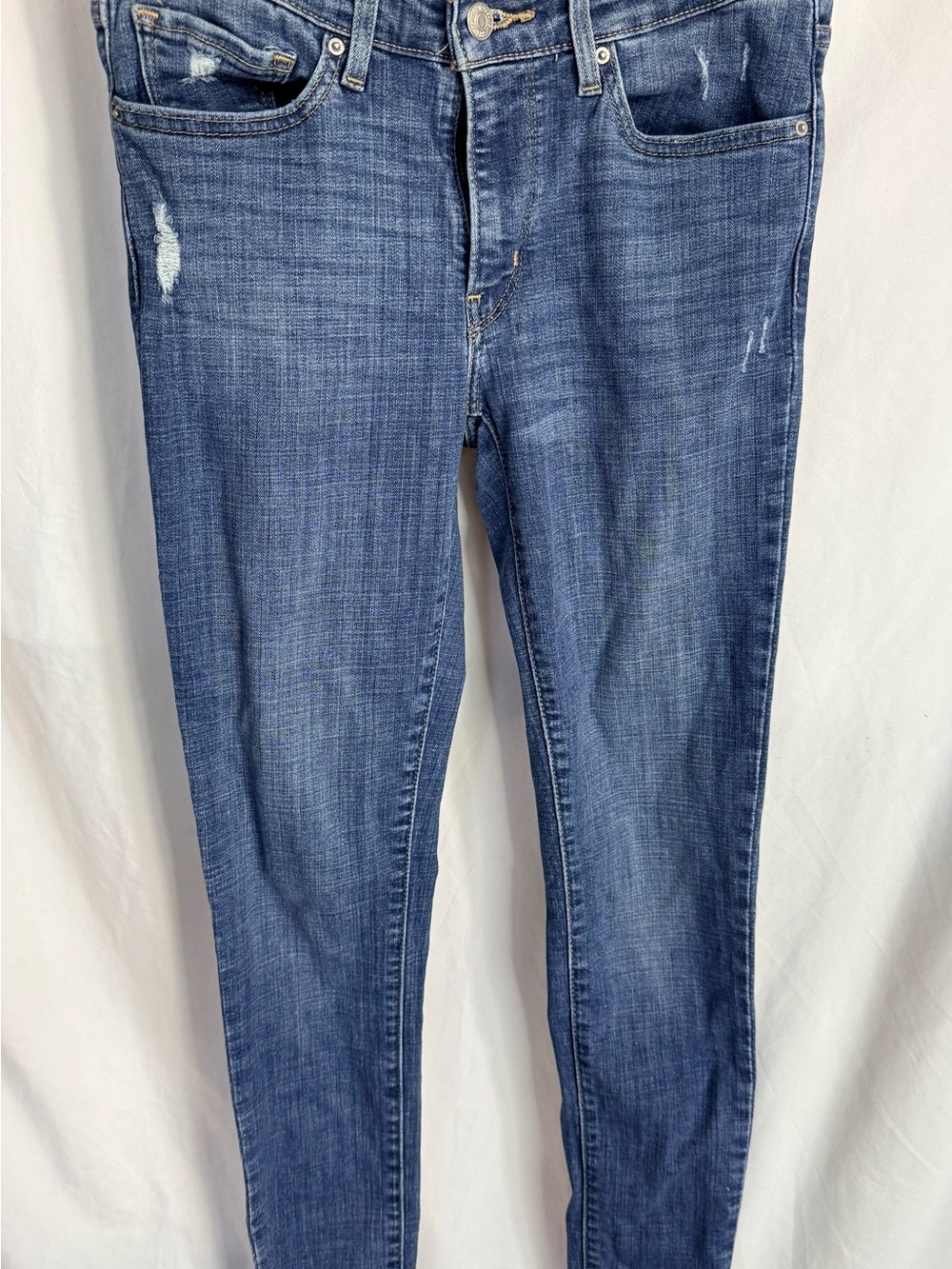 Classic Slim Fit Women’s Jeans in Medium Blue